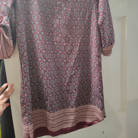 Cute casual dress - Picture 2 of 2